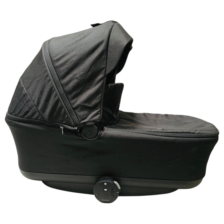 Leclerc-Baby-Bassinet-Black-8-3
