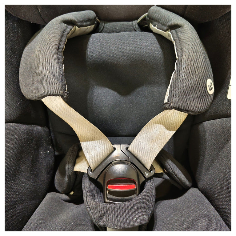 Maxi-Cosi Pearl Pro 2 i-Size Car Seat - Authentic Graphite (2021)