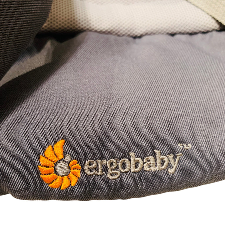 Ergobaby-360-Ergonomic-Baby-Chest-Harness-Carrier-Black/Grey-1-4