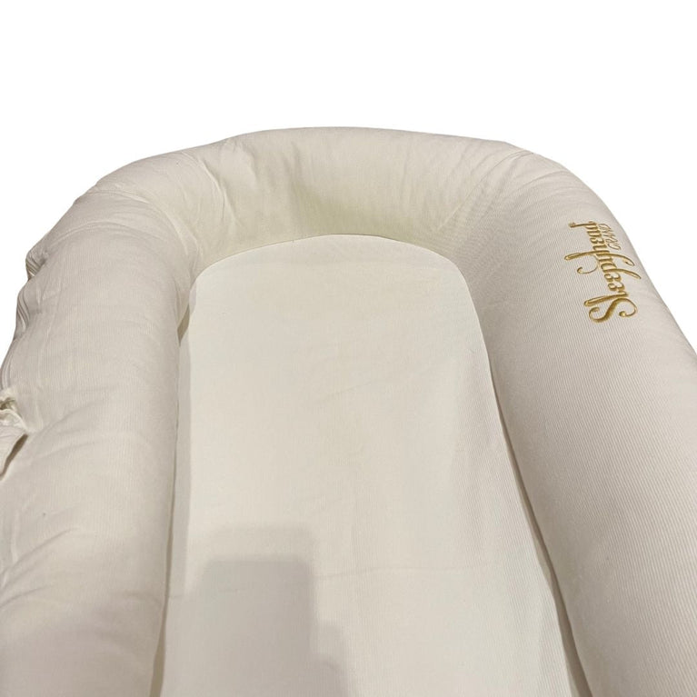 Sleepyhead (DockATot) Grand Dock Pod Baby Lounger + Spare Cover - Pristine White / Green Geometry