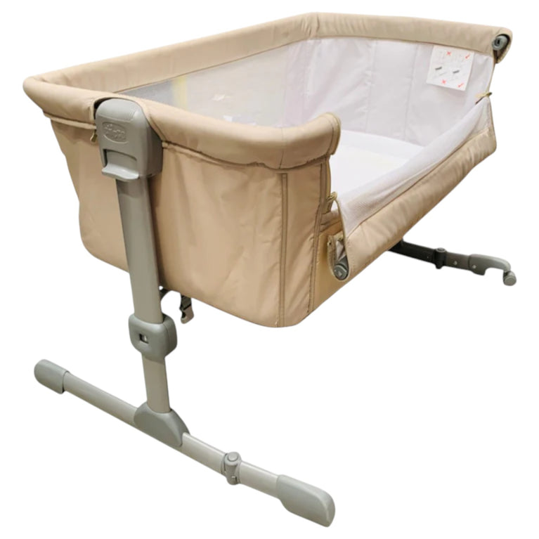 Chicco-Next2Me-Essential-Co-Sleeping-Crib-Beige-2-1