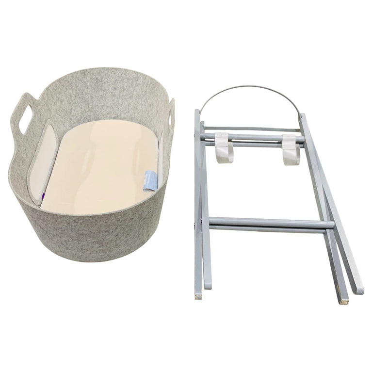 SnuzBaskit-Light-Grey-Moses-Basket-&-Dove-Grey-Stand-Set-2-7