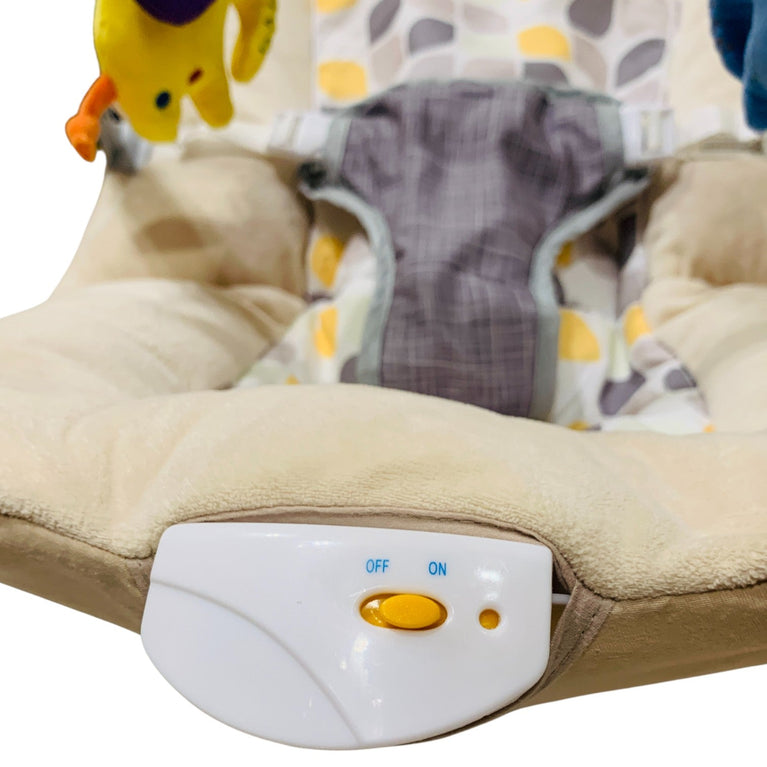 Juniors-Plum-Baby-Bouncer-Cream-1-6