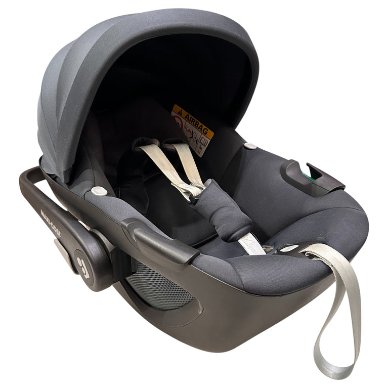 Maxi-Cosi Pebble 360 Car Seat - Essential Graphite
