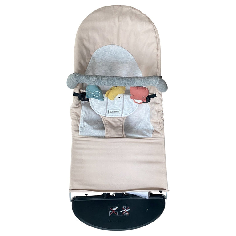 Babybjorn-Bouncer-with-Toy-Bar-Soft-Pink-3-2
