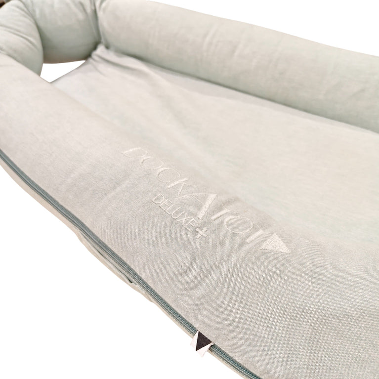 DockATot-Deluxe+-Pod-Marine-Chambray-1-2