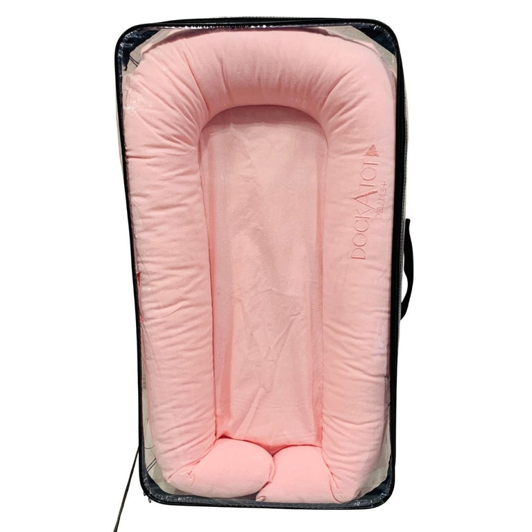 Dockatot-Deluxe+-Dock-Strawberry-Cream-1-2