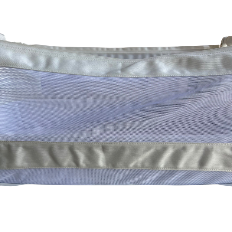 Snuz SnuzPod 4 Crib with 2 Fitted Sheets - White