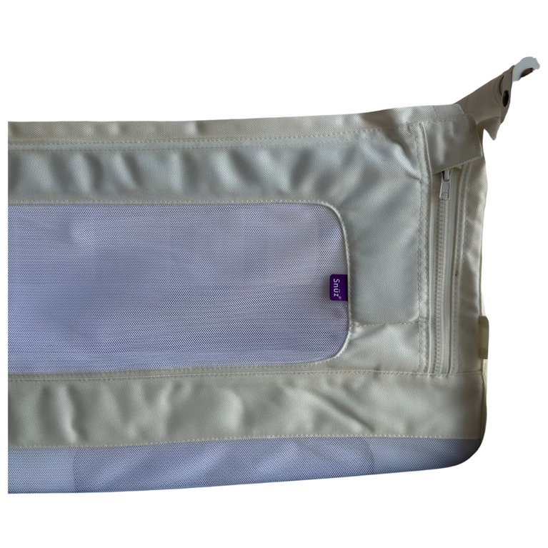 Snuz SnuzPod 4 Crib with 2 Fitted Sheets - White