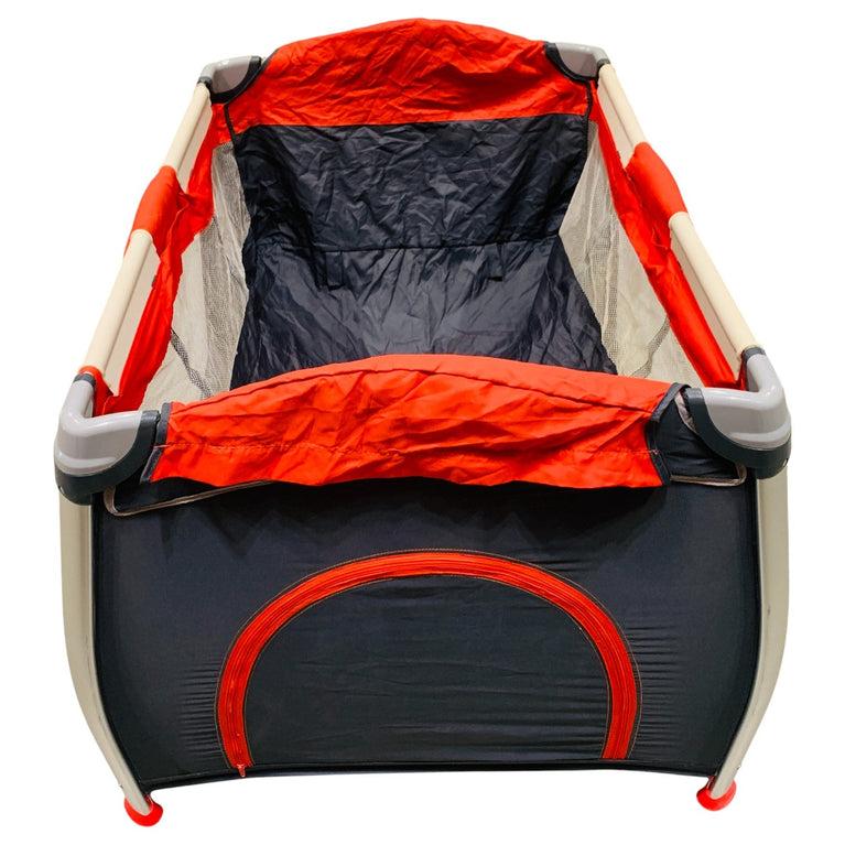 Giggles-2-in-1-Travel-Cot-2-3