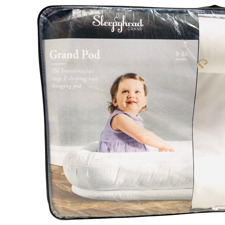 Sleepyhead-(DockATot)-Grand-Dock-Pod-Baby-Lounger-+-Spare-Cover-Pristine-White-/-Green-Geometry-30-9