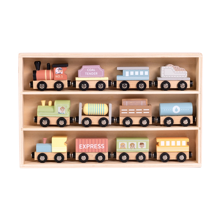 Little-Chus-Wooden-Train-Playset-1