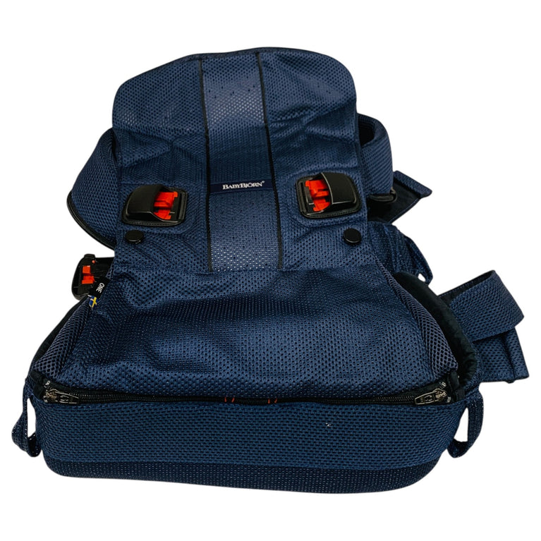 BabyBjörn-Baby-3D-Mesh-Carrier-One-Air-Navy-Blue-7-2