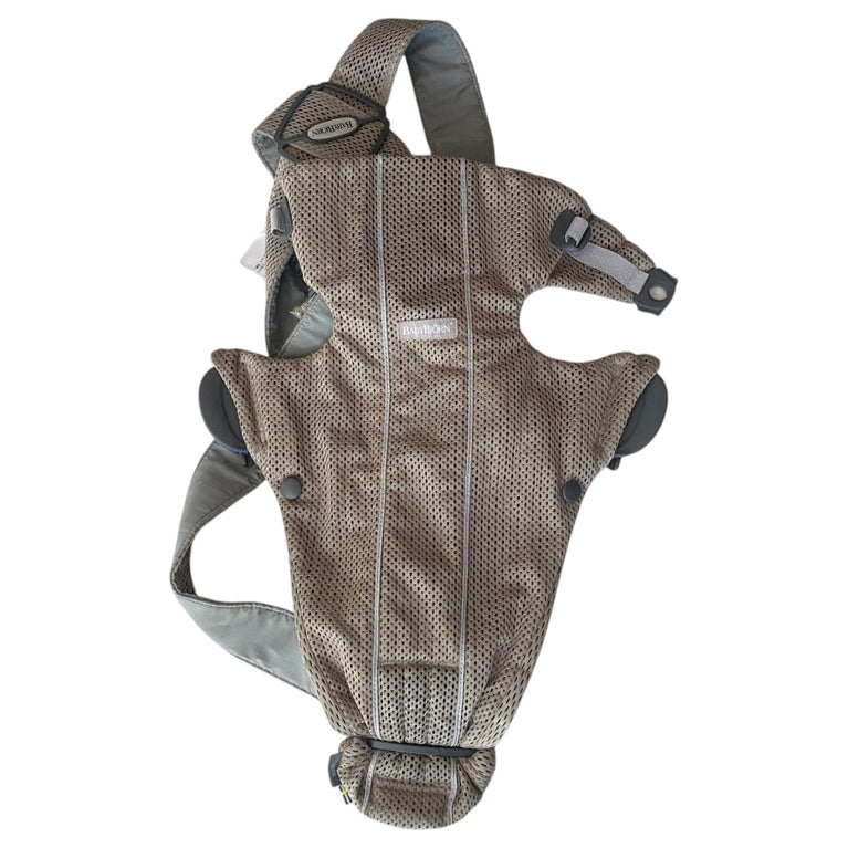 BabyBjorn-Mini-Baby-3D-Mesh-Carrier-Mini-Pearly-Pink-2-1