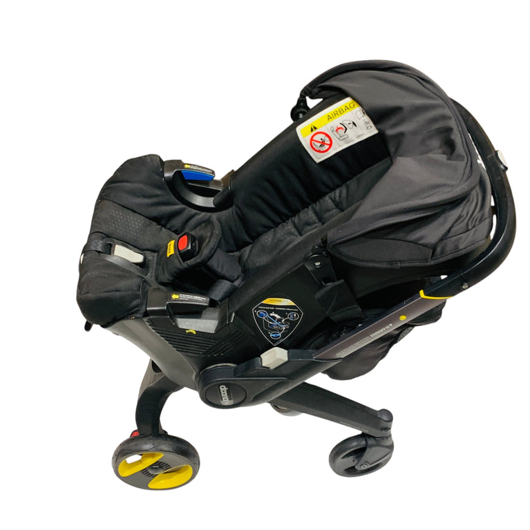 Doona-Car-Seat-&-Stroller-Nitro-Black-8-4