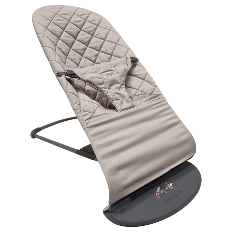 BabyBjörn-Bliss-Woven-Baby-Bouncer-Sand-Grey-1-1