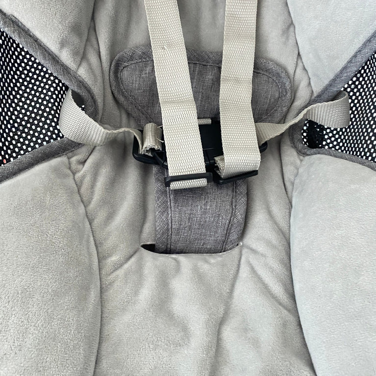 Munckin-Baby-Swing-White-1-10