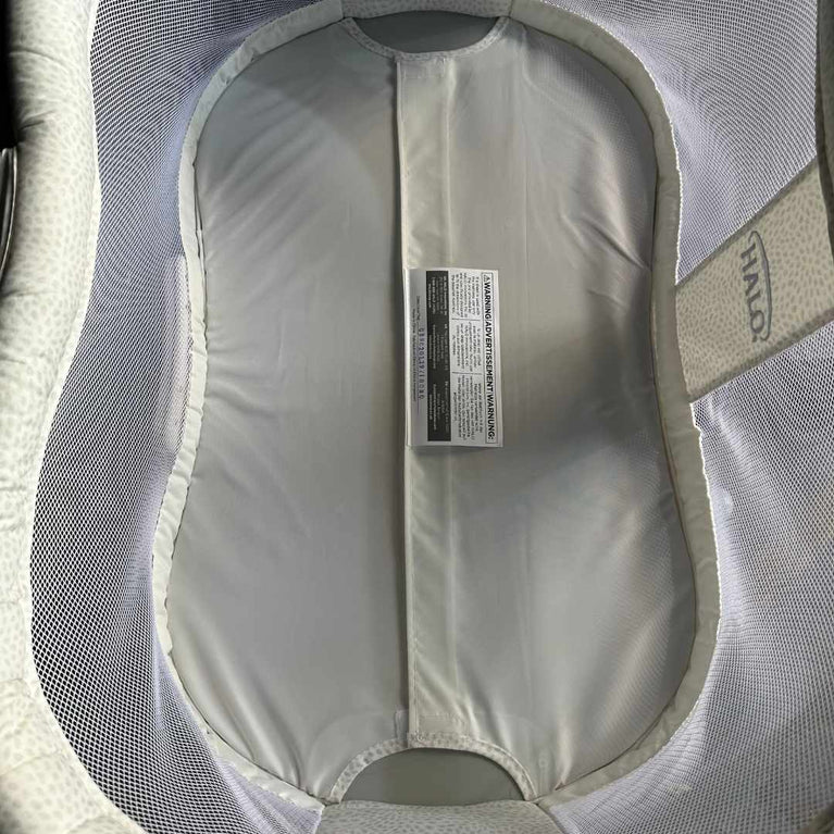 Halo-BassiNEST-Swivel-Sleeper-Premiere-Series-Morning-Pebble-11