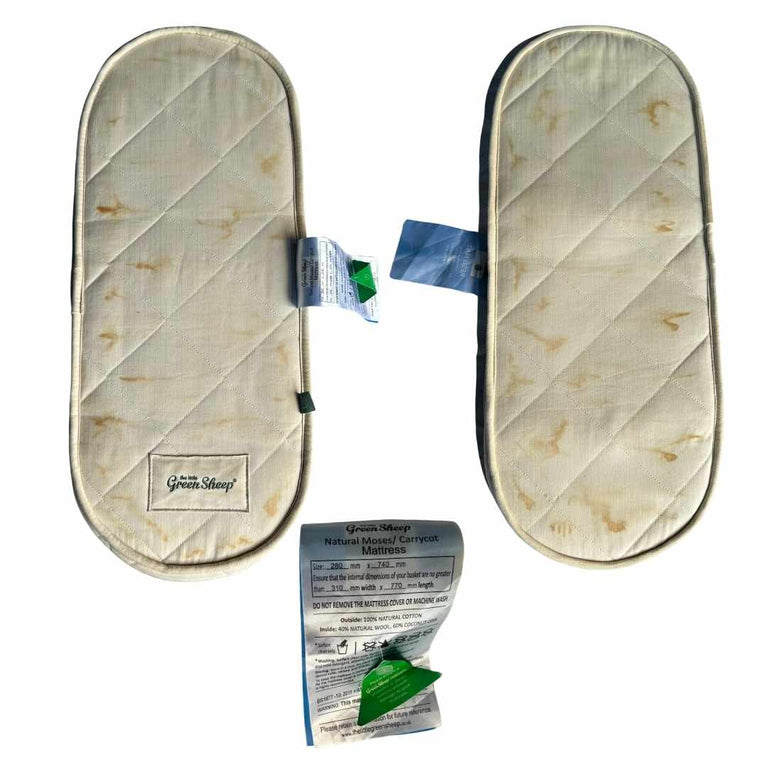 The-Little-Green-Sheep-Natural-Knitted-Moses-Basket-with-Stand-&-Mattress-14