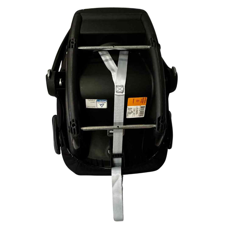 Maxi Cosi Cabriofix Car Seat - Essential Black