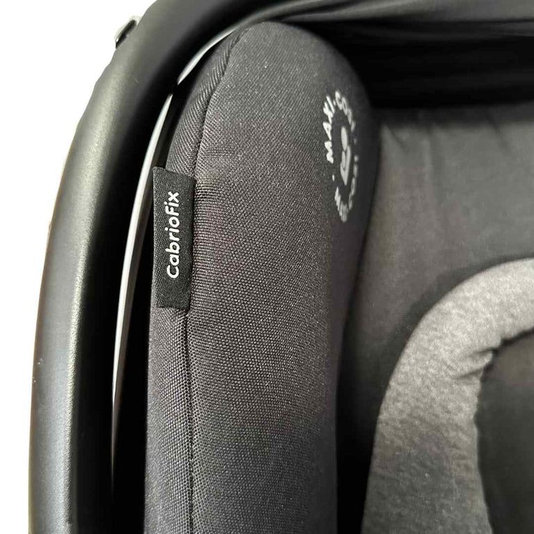 Maxi Cosi Cabriofix Car Seat - Essential Black