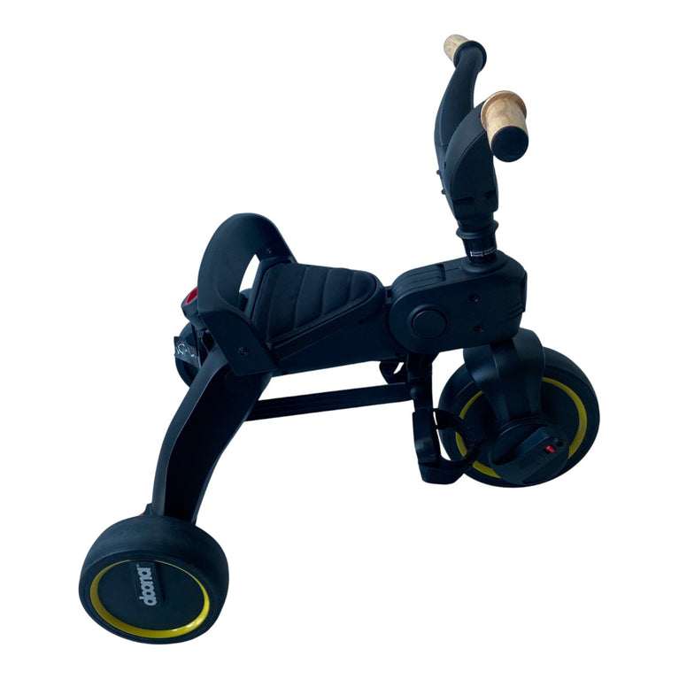 Doona-Liki-Trike-Foldable-Tricycle-Midnight-Edition-2-3