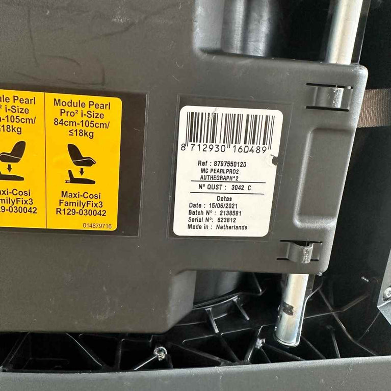 Maxi-Cosi Pearl Pro 2 i-Size Car Seat - Authentic Graphite (2021)