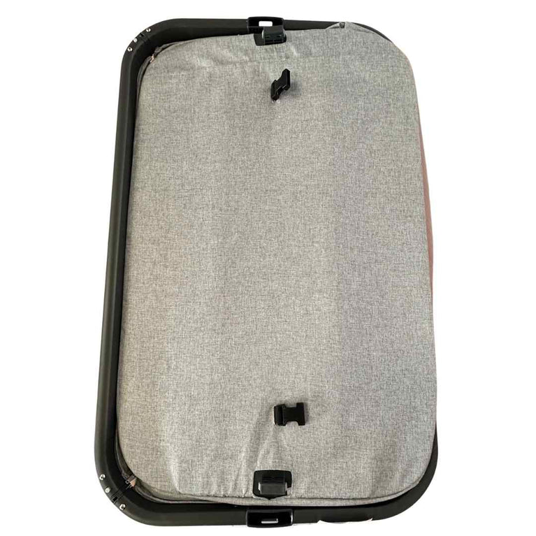 Giggles Zeus Auto Swing Bassinet