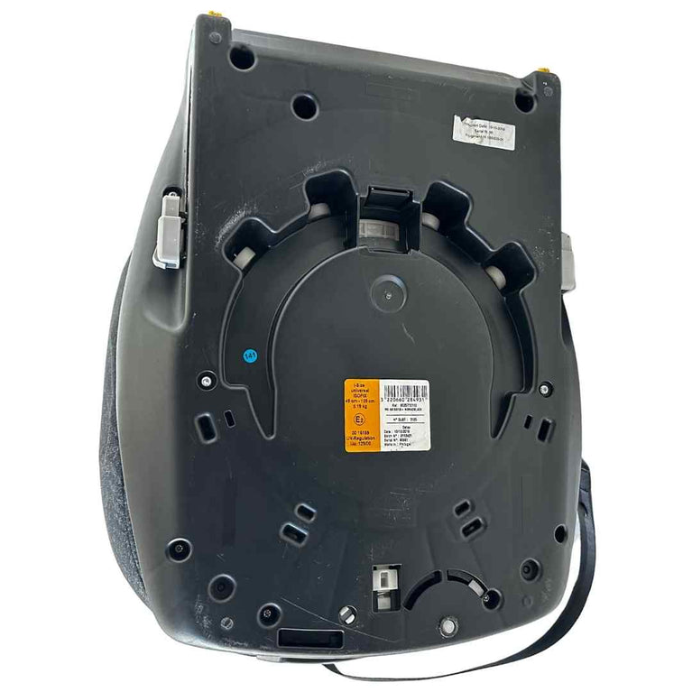 Maxi-Cosi Axiss Fix 360 Car Seat with Base - Grey (2019)