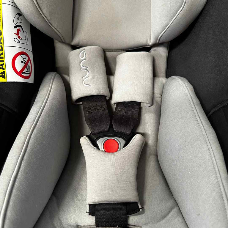 Nuna Pipa Next Infant Car Seat - Black / Grey