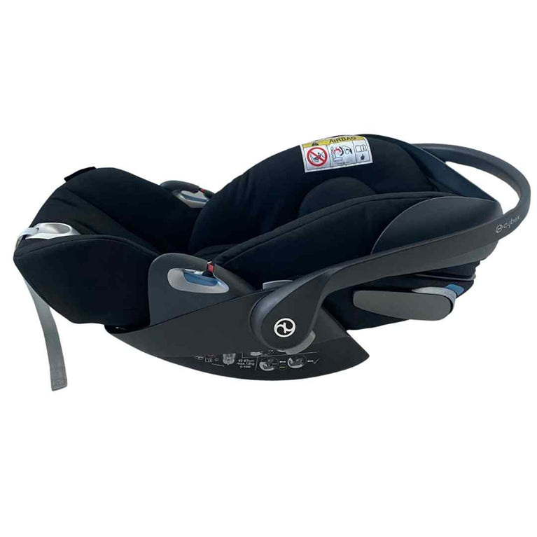 Cybex Cloud Z i-Size Plus Car Seat plus Adapters - Deep Black