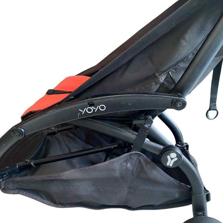Babyzen YOYO+ Complete Stroller Set With Black Frame & 6m+ Red Color Pack