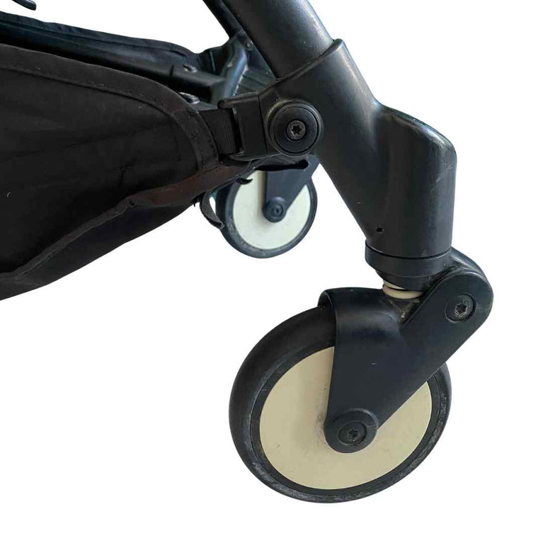 Babyzen YOYO+ Complete Stroller Set With Black Frame & 6m+ Red Color Pack
