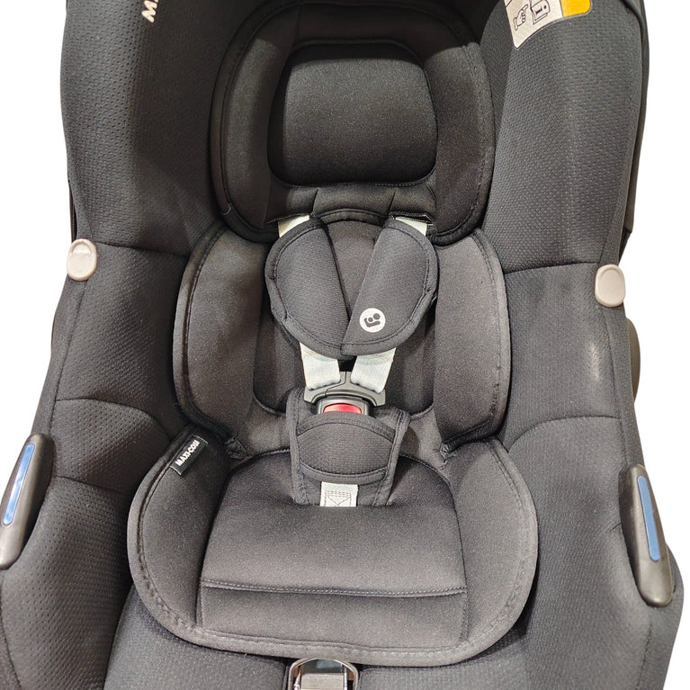 Maxi-Cosi-CabrioFix-i-Size-Baby-Car-Seat-Essential-Black-9-3