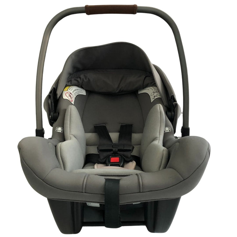 Nuna Pipa Lite lx Car Seat with Lite lx Base - Grey