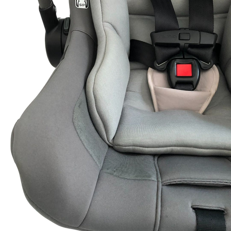 Nuna Pipa Lite lx Car Seat with Lite lx Base - Grey