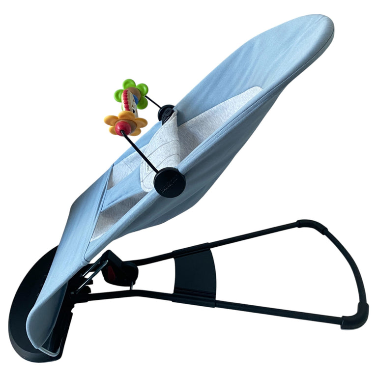 BabyBjörn Bouncer Bliss Blue Grey + Wooden Toy for Bouncer