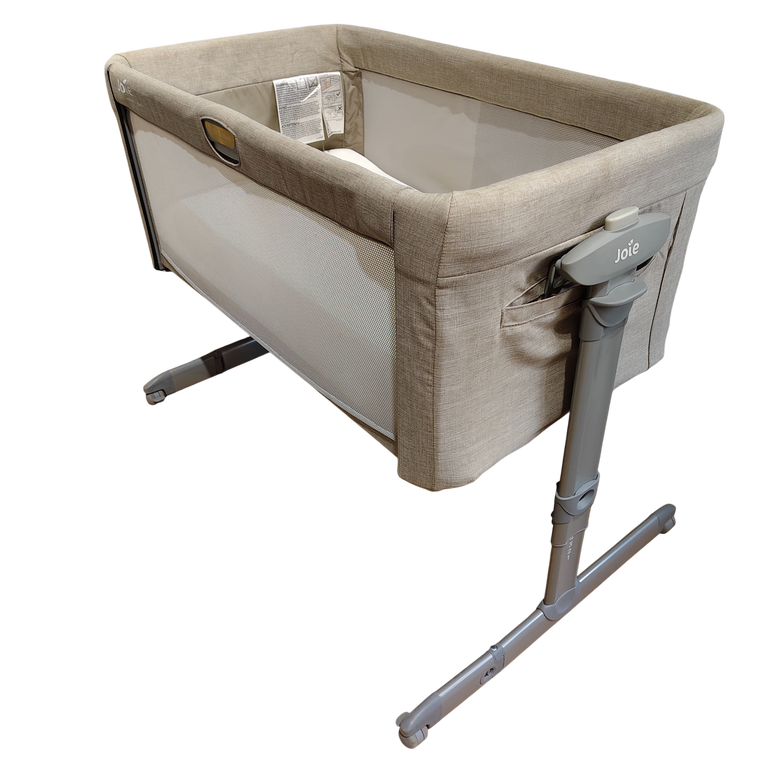 Joie Roomie Glide Bedside Crib - Grey