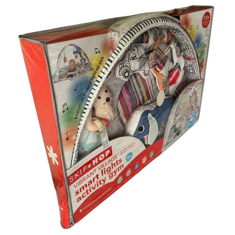 Skip-Hop-Vibrant-Village-Smart-Lights-Activity-Play-Gym-2