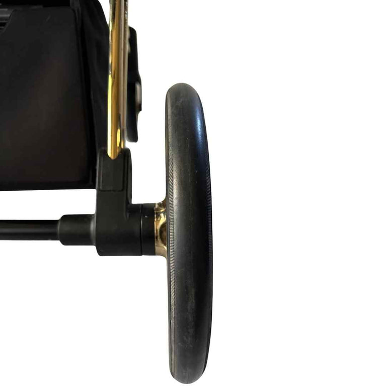 Cybex-Platinum-Priam-Stroller-'Wings'-by-Jeremy-Scott-(2021)-25