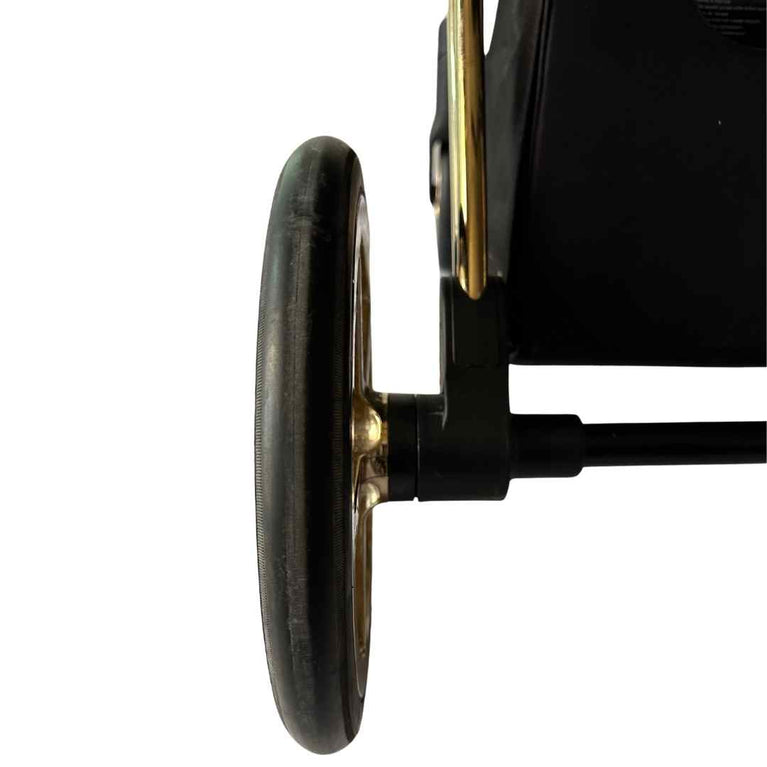 Cybex-Platinum-Priam-Stroller-'Wings'-by-Jeremy-Scott-(2021)-26