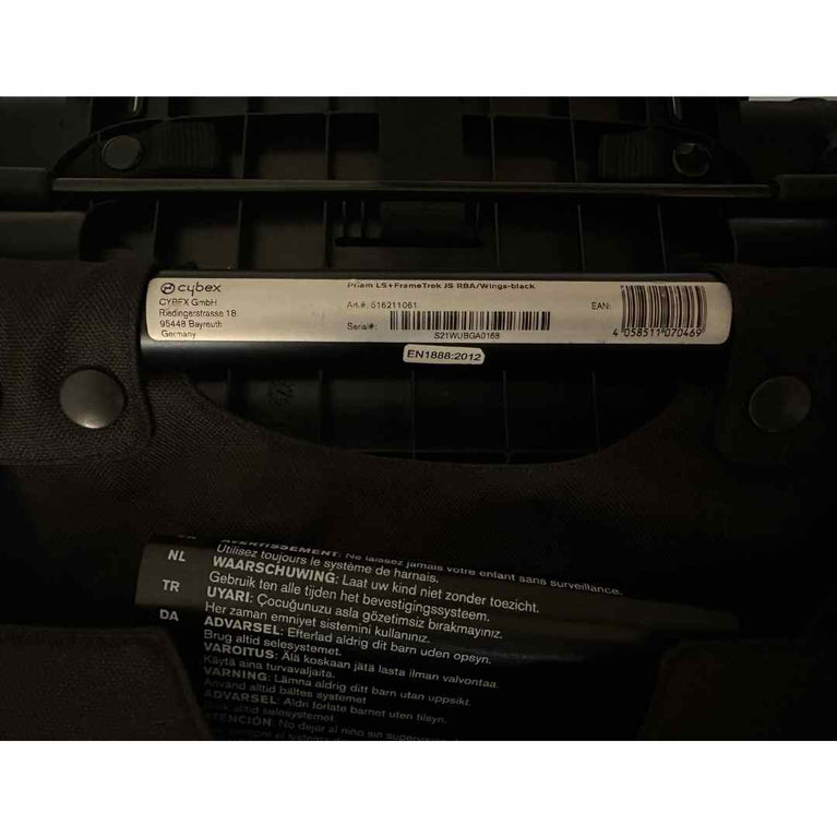 Cybex-Platinum-Priam-Stroller-'Wings'-by-Jeremy-Scott-(2021)-30