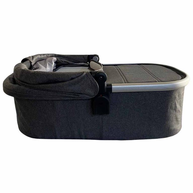 UPPAbaby-Bassinet-Greyson-(Charcoal-Melange/Carbon)-10