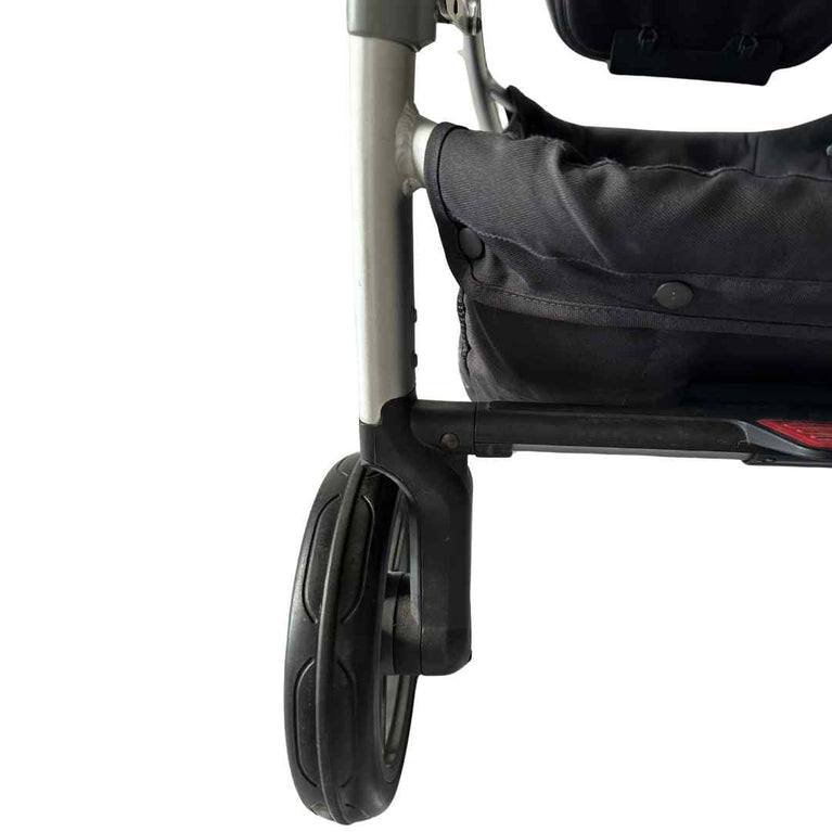 UPPAbaby-Cruz-V2-Stroller-Declan-Oat-Mélange-|-Silver-Frame-|-Black-Handle-20