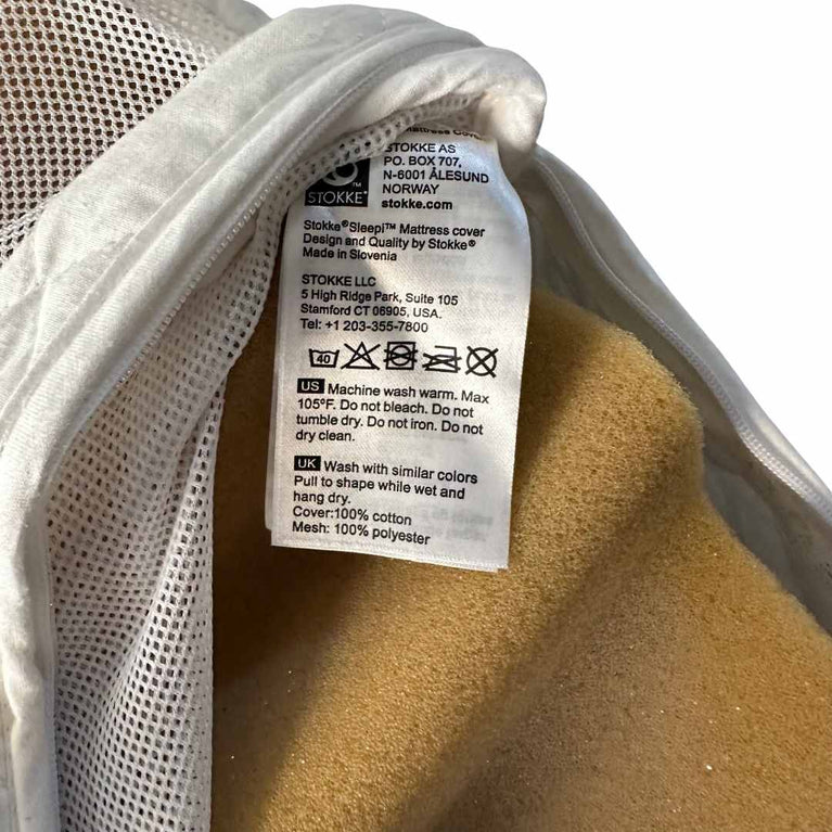 Stokke-Sleepi-Mattress-with-Cover-7
