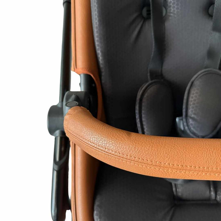 mima-Xari-Max-2-in-1-Convertible-Stroller-+-Bassinet-Camel-/-Black-(2018)-8