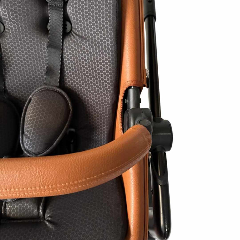 mima-Xari-Max-2-in-1-Convertible-Stroller-+-Bassinet-Camel-/-Black-(2018)-9