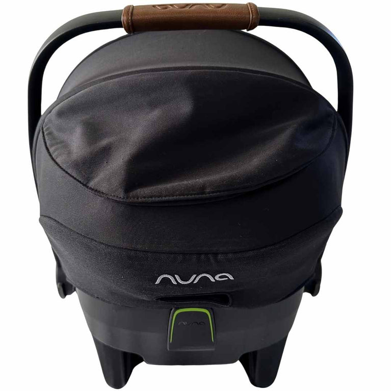 Nuna-Pipa-Next-Car-Seat-Caviar-(2021)-21