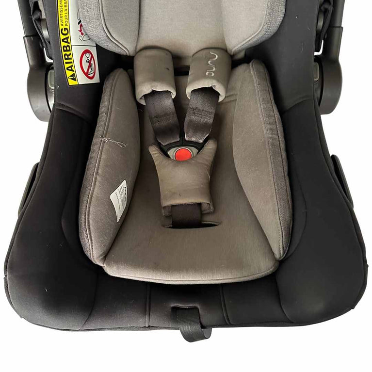 Nuna-Pipa-Next-Car-Seat-Caviar-(2021)-4