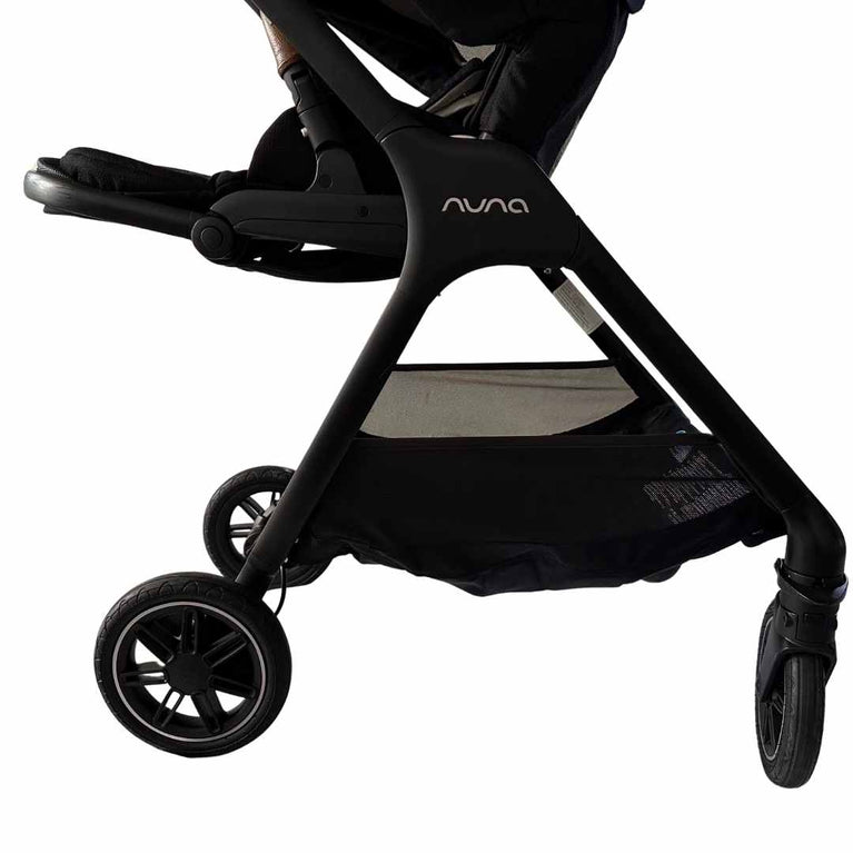 Nuna-Triv-Next-Lightweight-Stroller-Caviar-(2021)-16